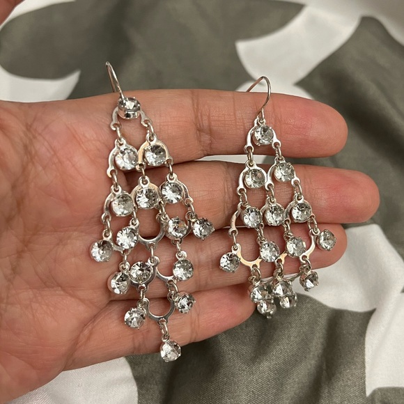 Chandelier Drop Earring Rhinestone Diamond Crystal Silver Statement Jewelry AVON - Picture 3 of 8